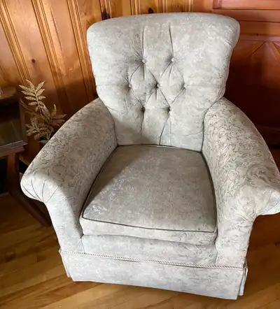 Fauteuil bergère / fauteuil d’appoint – Excellent état, View more