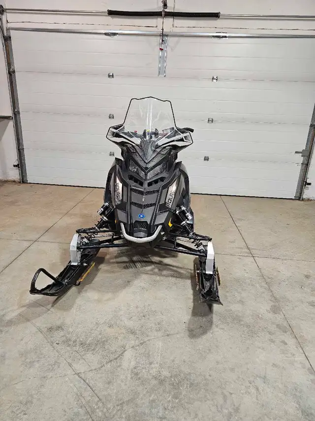 2017 Polaris Switchback Assault 800 in Snowmobiles in Saskatoon - Image 3