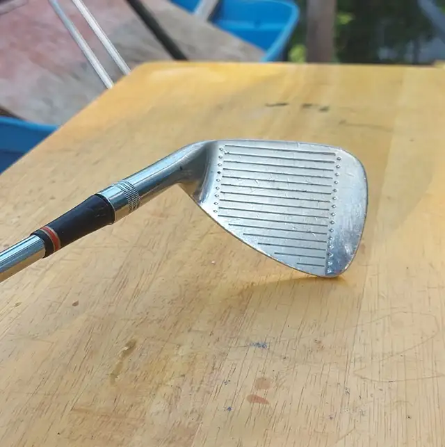 Vintage Wilson Staff Fluid Feel Dynapower PW (RH) - $25.00 in Golf in Belleville - Image 4