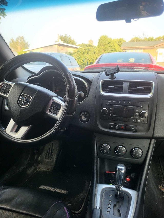 2011 Dodge Avenger — photo 4