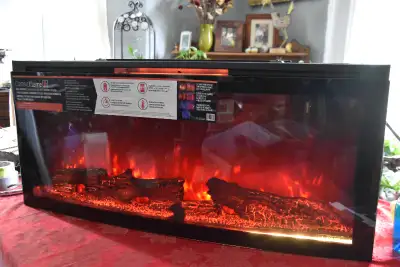 NEW 42 Inch Electric Fireplace, View more
