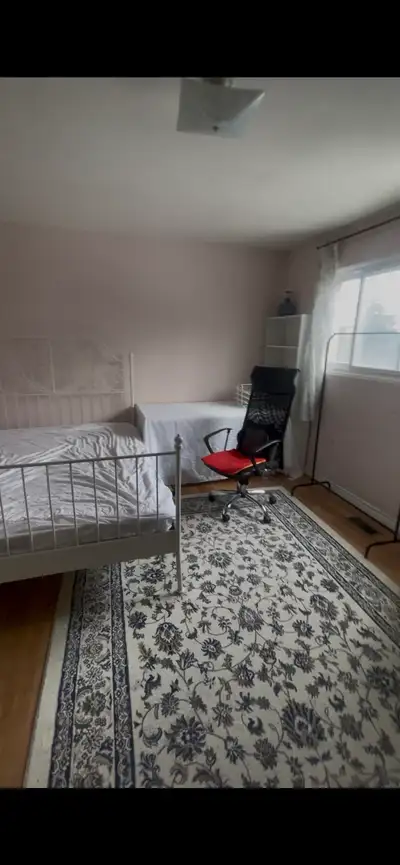 one large room on second floor，near new library，supermarket