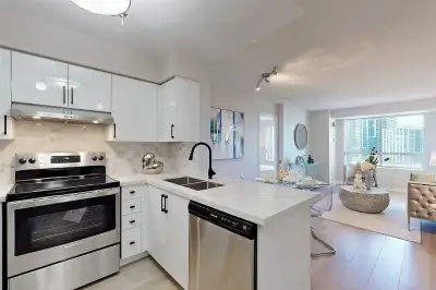 Yonge & 7 Very Bright, Sunny And Spacious Two Bedrooms Condo With 755 Sqft, Fully Renovated Kitchen...
