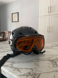 Giro ski helmet with Oakley ski goggles $40 or best offer