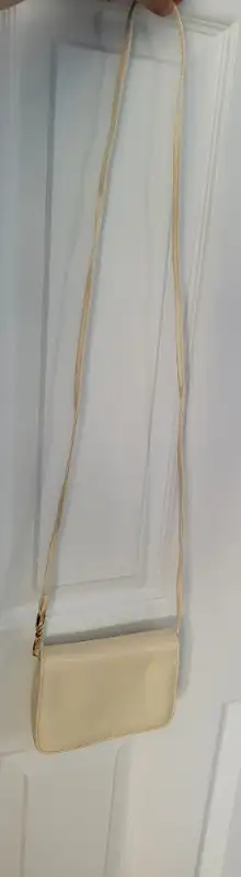 Robe de bal couleur beurre in Women's - Dresses & Skirts in Québec City - Image 8