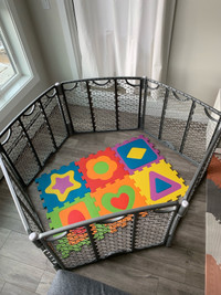 Evenflo 6-panel playpen