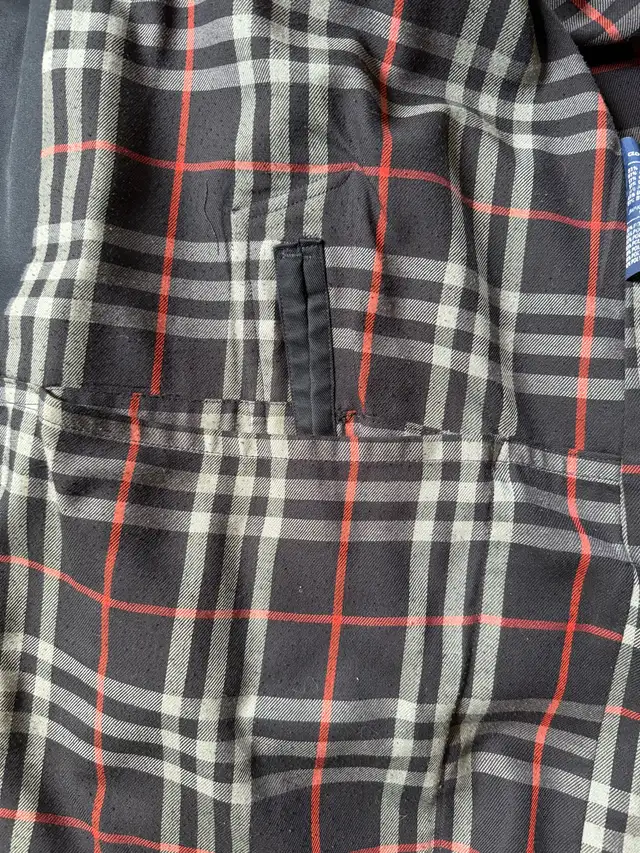 Men's Vintage Burberry Navy Trench Coat in Men's in Barrie - Image 8