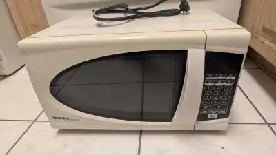 Danby Microwave 0.7 cu.ft., View more