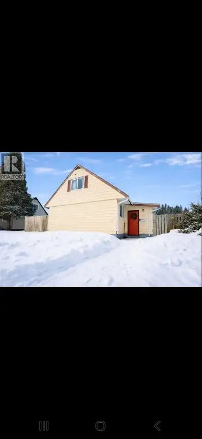 4 bed 2 bath house for rent. Viewing will be available mid February. 2600 plus utilities. Can be fur...