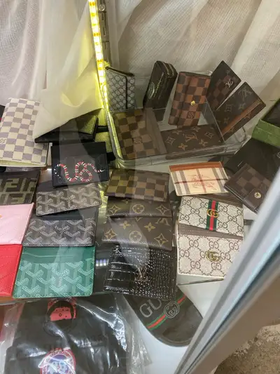 Luxury Cardholder, View more