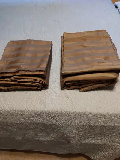 Brand New Duvet Sets With King Size Pillow Cases For Sale $40.00, View more