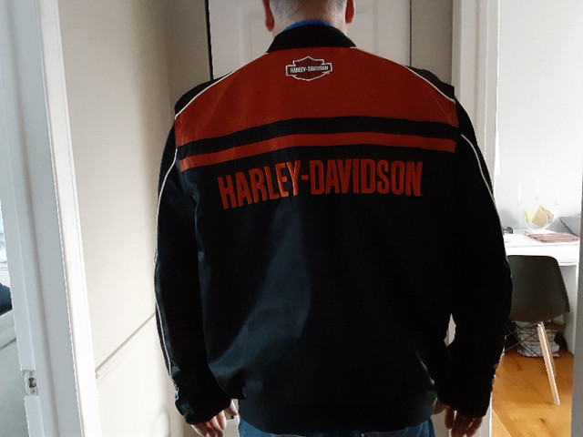 Manteau Harley médium  ... a l état neuf dans Pièces et accessoires pour motos  à Ouest de l’Île
