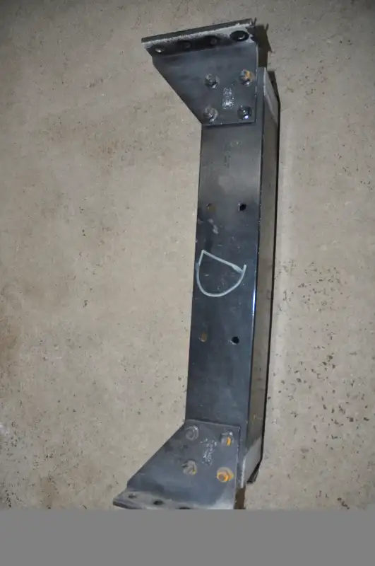 autocar truck camion simple crossmember aluminium neuf in Other in Victoriaville - Image 3