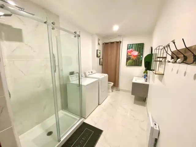 Chambre à louer Limoilou Québec pour travailleur et retraité in Room Rentals & Roommates in Québec City - Image 8