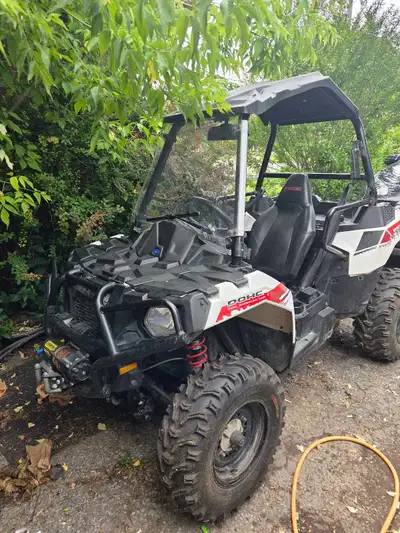 I got a 2014 polaris sportsman ace ready to hit the trails has been stored in garage since last Octo...