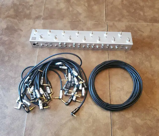 Road Rage - 12 Loop/Switcher/True Bypass + 24 Guitar Cables in Amps & Pedals in Mississauga / Peel Region - Image 2