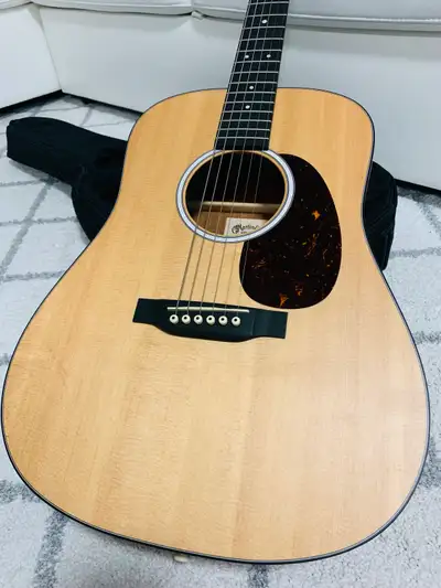 Excellent Condition! Gibson Taylor Larrivee Prs fender godin acoustic guitar