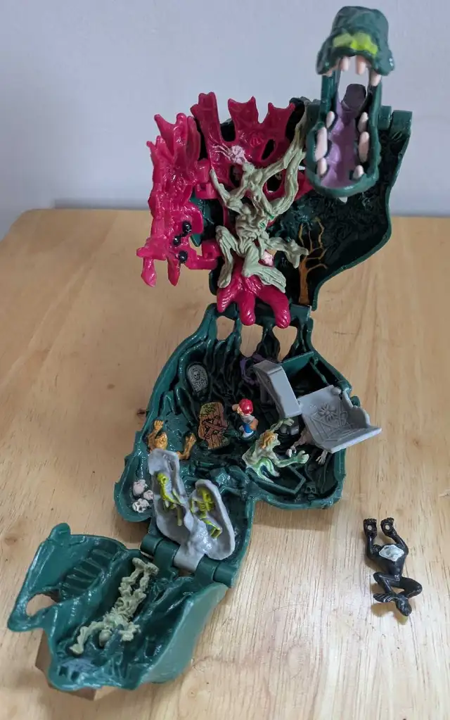 Mighty Max Crushes the Hand Doom Zone
