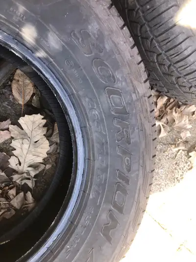 4 pneu pirelli 265/70 r17 neuf scorpion atr 600$ pour les 4