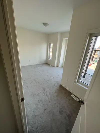 Room available for girls or couple