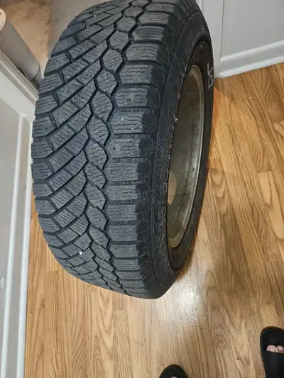 I am offering a set of Nord Frost 200 winter tires, manufactured by Continental, mounted on genuine...