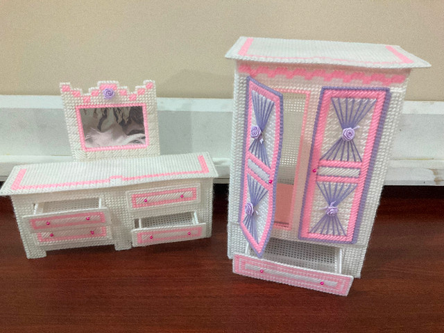 Handmade Barbie Fashion Furniture Set in Toys & Games in Oakville / Halton Region - Image 4