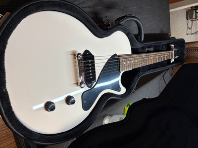 Epiphone Billie Joe Armstrong Les Paul, View more