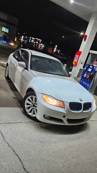 2011 Bmw 323i. 2.5L. Overall in good shape and well maintained. No warning lights on dash, no leaks....