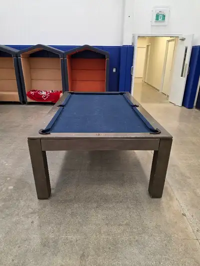 Upgrade your game room with this premium Legacy Billiards Baylor 4x8 pool table in a modern shade fi...