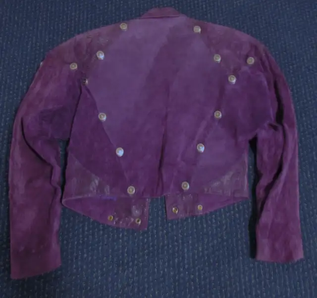 size Medium Vintage G - III Purple Suede Leather Women's Jacket in Women's - Tops & Outerwear in Kitchener / Waterloo - Image 3