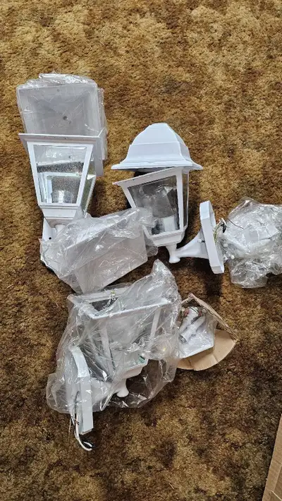 outdoor wall lights, 3pcs, new, View more