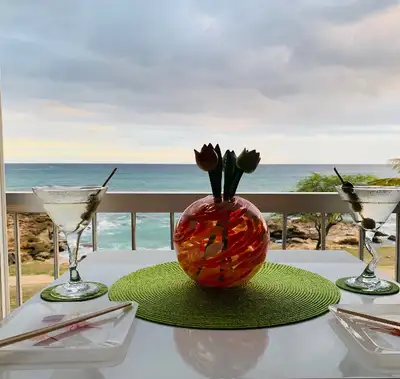 1 BED/1 BATH OCEAN FRONT CONDO on OAHU w/ AMAZING SUNSETS, View more