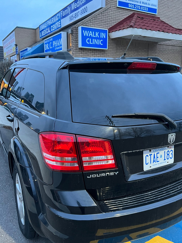 Dodge journey 2009 good condition in Cars & Trucks in Mississauga / Peel Region - Image 4