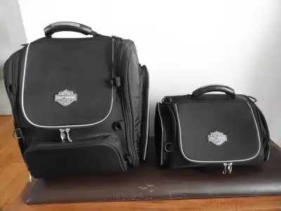 Onyx Premium Luggage touring bag - 150.00 Tour-pak rack bag - 50.00 King Tour-pak - 25.00 Travel pac...