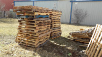 Free - Pallets / skids / wood / firewood / scrap lumber