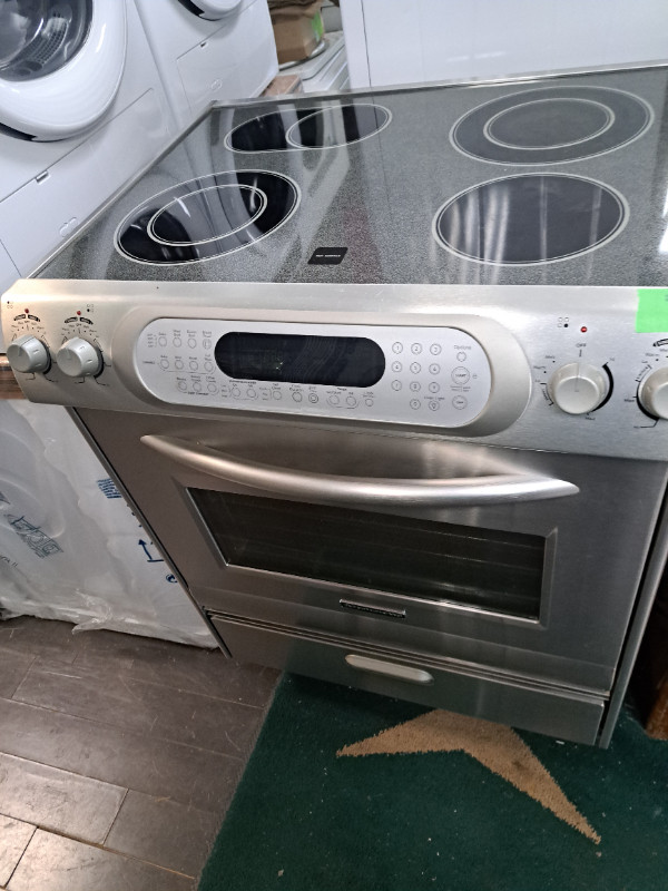 Fridge. Stove. Stainless Steel. in Other in City of Toronto