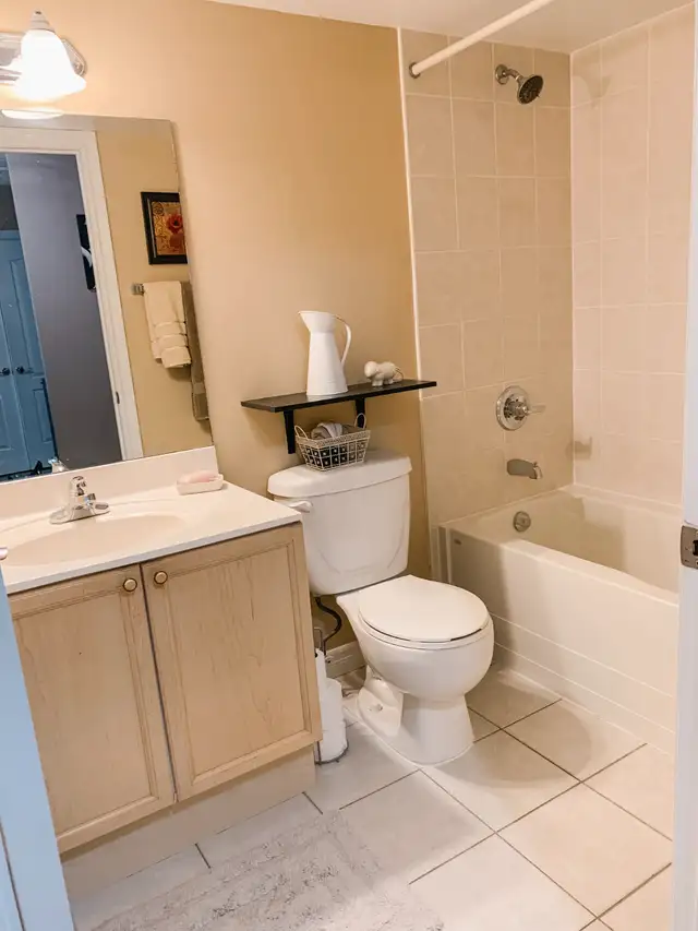 Private furnished room for rent - North York63417637551363124