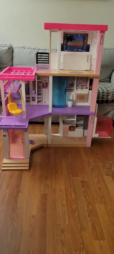 Barbie Dreamhouse, View more