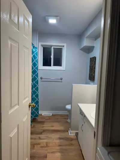 3 bed 1 bath available for rent.