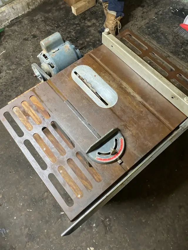 Beaver table saw in Power Tools in St. Catharines - Image 3
