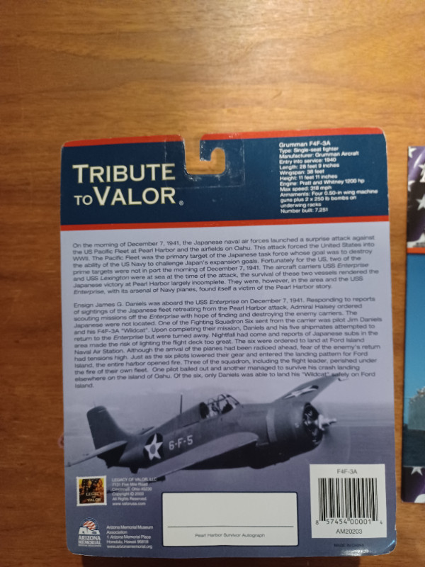 Grumman F4F-3A Fighter Plane WW2 Tribute to Valor 1:72 Scale in Toys & Games in Oakville / Halton Region - Image 2