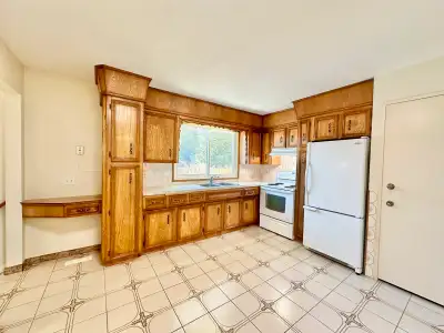 Bright and Spacious 3-Bdrm Upper-Level Home in Huntington Hills