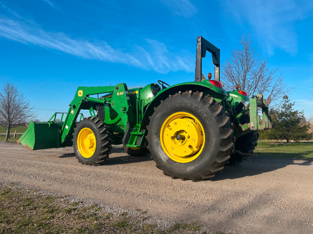 JOHN DEERE 6420L in Farming Equipment in Hamilton - Image 2