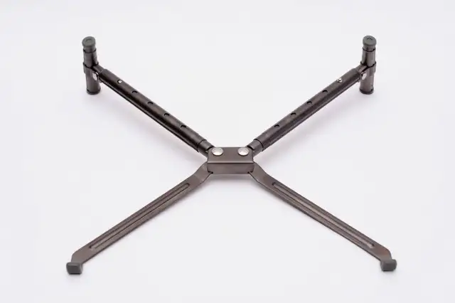 Laptop stand for Mac or PC in Laptop Accessories in Oakville / Halton Region - Image 2