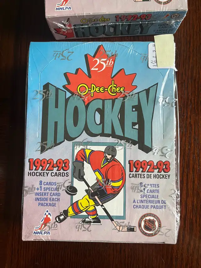 hockey cards 90s in Arts & Collectibles in London - Image 5