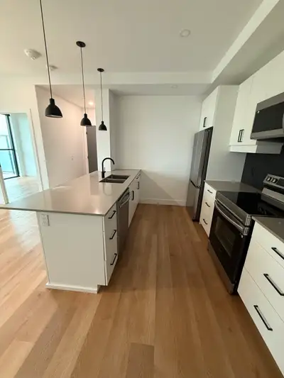 1bed with private washroom