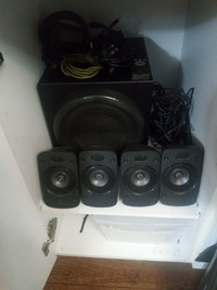 System se son Logitech 4 speaker subwofer filage manette console