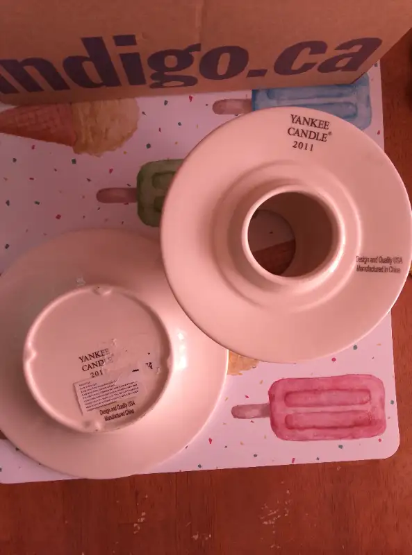 Yankee candle large candle jar shade and plate Country/rustic in Home Décor & Accents in Barrie - Image 4