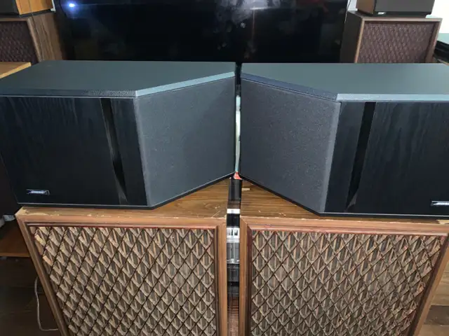 Vtg 1985 Bose 4.2 Stereo Everywhere Bookself Reflecting speakers in Speakers in Markham / York Region - Image 2