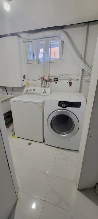 Shared room for rent in one house 2ppl max Utilities included in price Text 416 427 2803